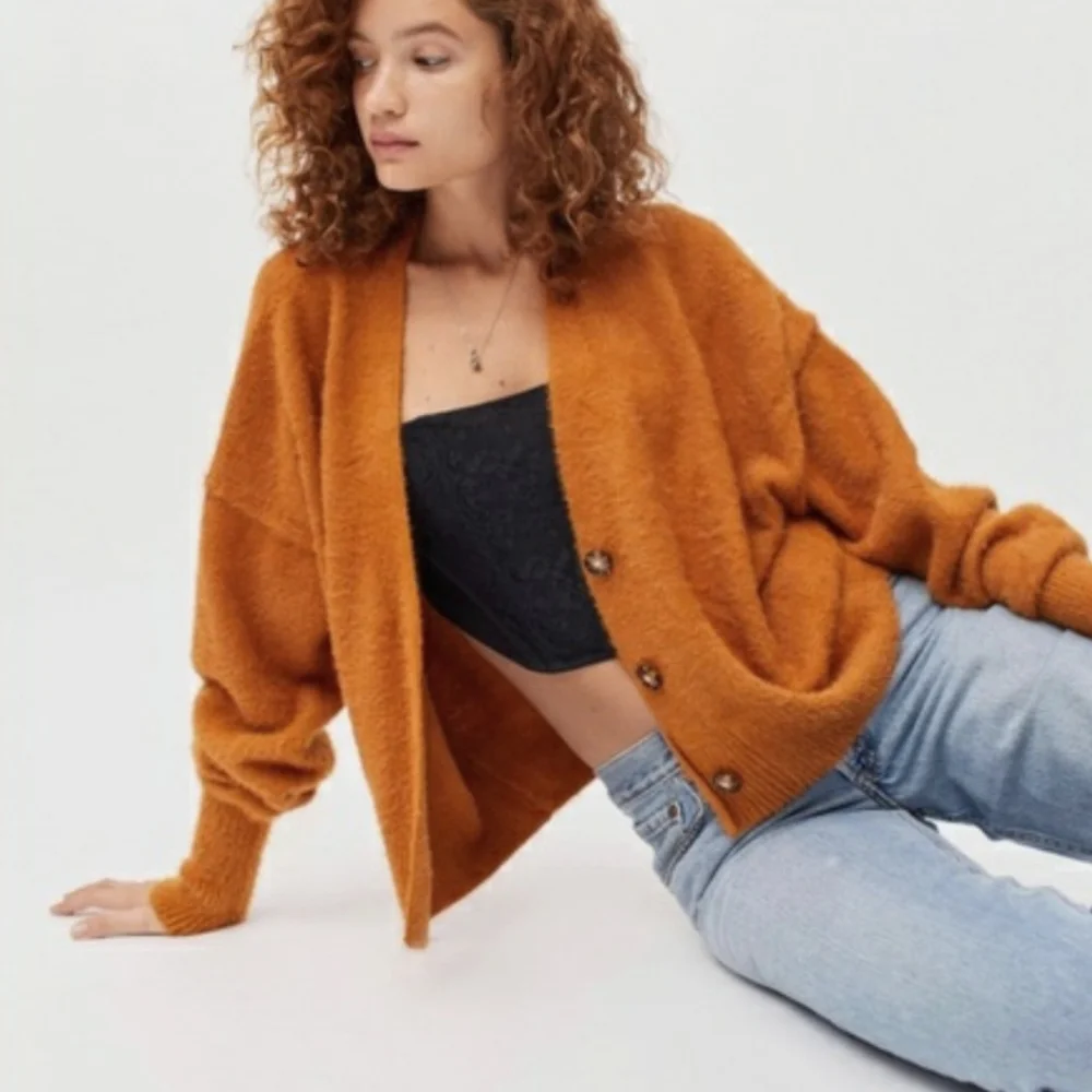 Urban Outfitters Thea Cardigan - Picture 3 of 10